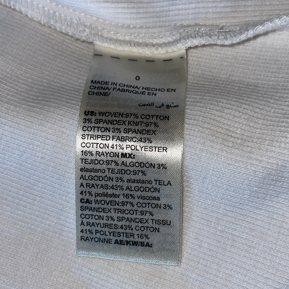 ZENERGY by Chico’s.  White Zip-Up Jacket with Lace Trim.  Size 0. - Picture 5 of 6